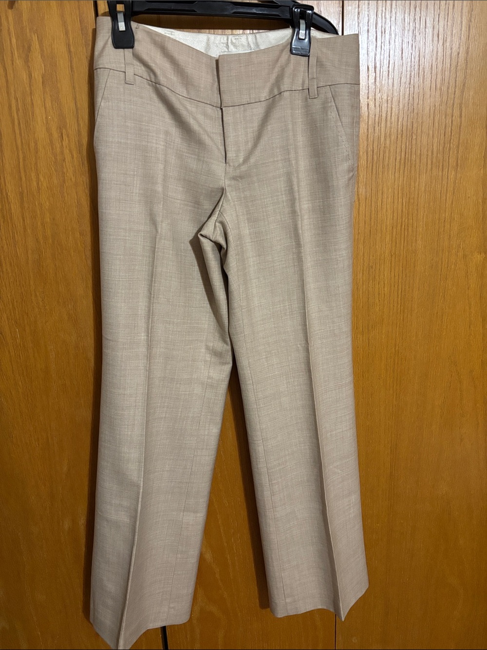 Banana Republic Light Beige Dress Pants90%Wool.10%silk size 10
